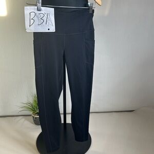 YOGA LICIOUS LUXBlack High-Waist Athletic Leggings with Side Pockets